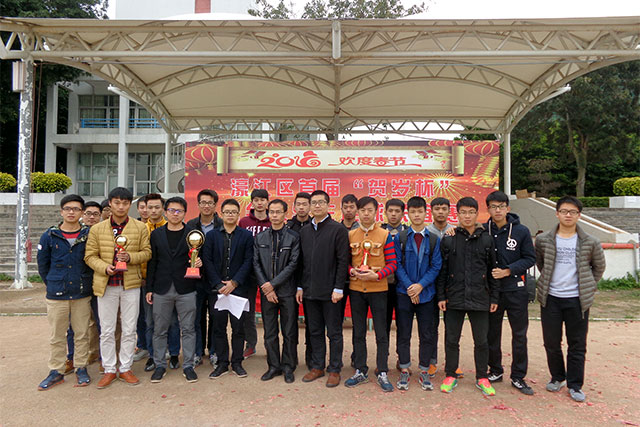 濠江区2016年首届“贺岁杯”回乡大学生足球联谊赛顺利闭幕