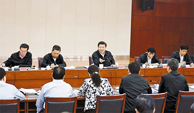 习近平在指导兰考县委常委班子专题民主生活会时强调