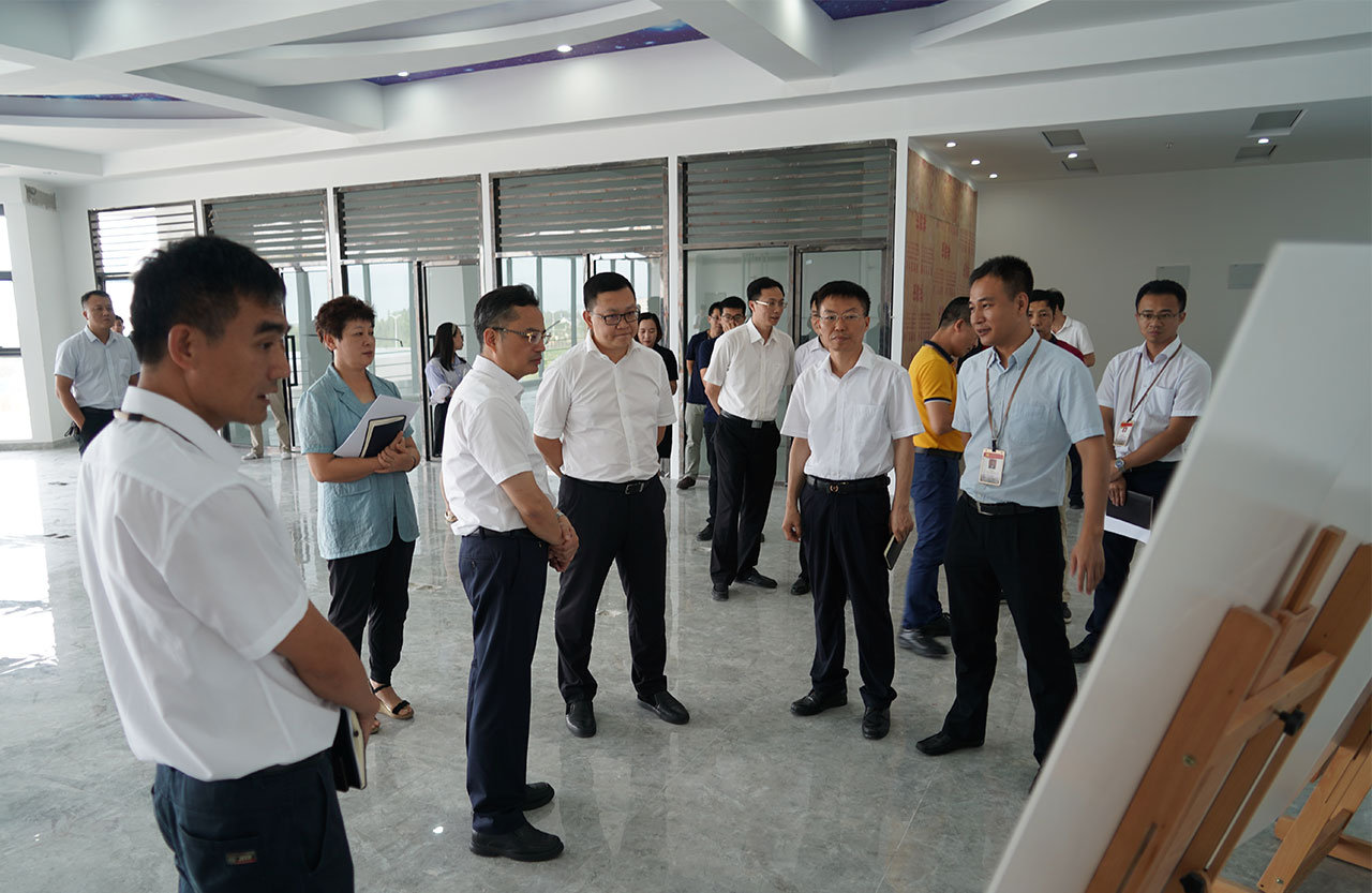 濠江区领导带领督导组检查督导民生项目建设